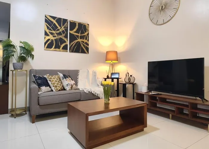 Apartment Uptown Bgc Spacious 1br Unit By Terravista - Prague