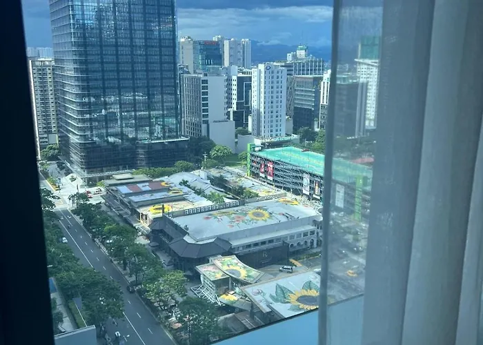 Uptown Bgc Spacious 1br Unit By Terravista - Prague Apartment *
