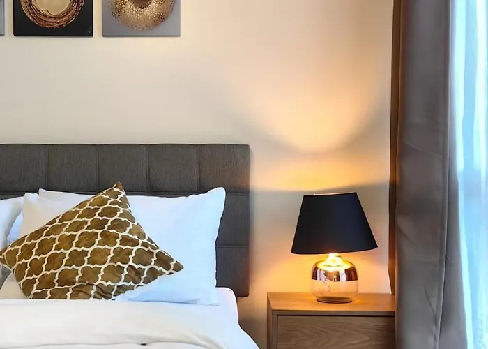 Uptown Bgc Spacious 1br Unit By Terravista - Prague *