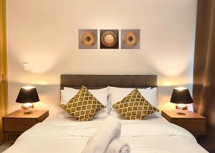 Apartment Uptown Bgc Spacious 1br Unit By Terravista - Prague *